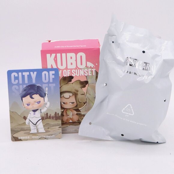 Kubo WEAKENING SIGNALS Figure City of Sunset Series Pop Mart US Seller Confirmed - Picture 2 of 6